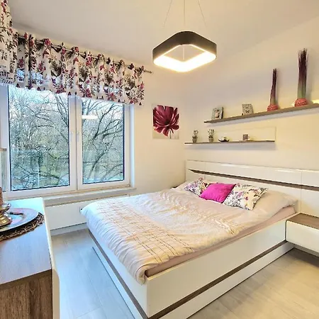 Nadmorskie Tarasy Apartament&spa شقة *